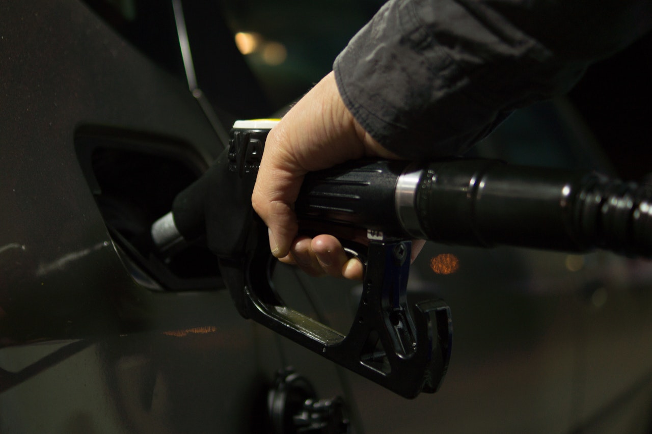 avoid fuel prices with an electric car lease