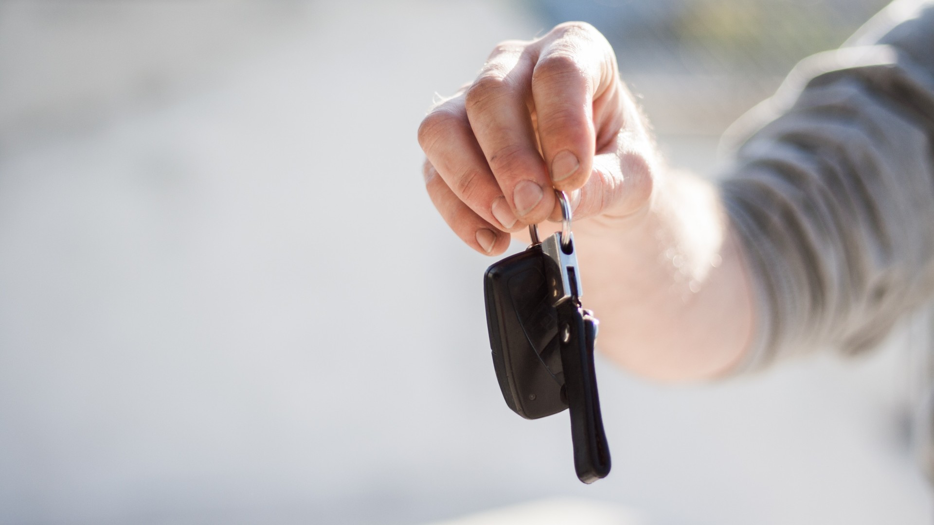 Should I Get a Business Lease or Personal Hire Car