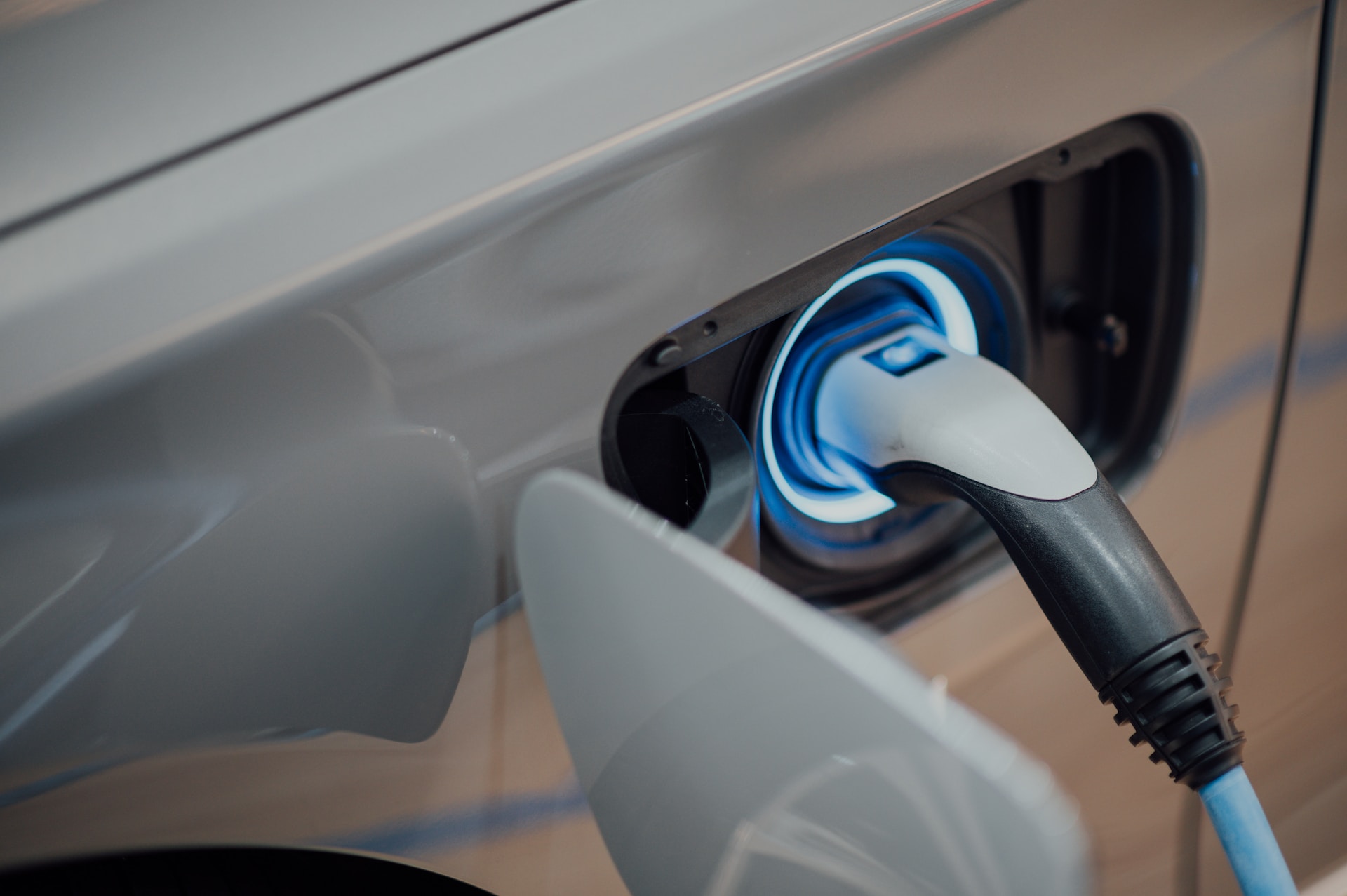 What Features Do Electric Cars Have